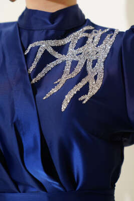 Omuz Taşlı Saten Abiye Elbise Lacivert - Tesettür Elbise