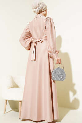 Omuz Taşlı Yarım Gizli Düğmeli Saten Elbise Bej - Tesettür Elbise