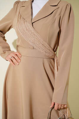 Omuz Tüllü Kruvaze Yaka Elbise Bej - Elbise