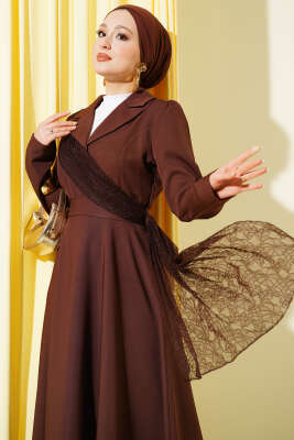 Omuz Tüllü Kruvaze Yaka Elbise Kahve - Elbise