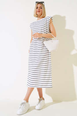 Omuz Vatkalı Çizgili Elbise Beyaz - CALİENTE