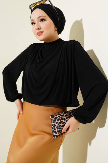 Omuz Vatkalı Degaje Yaka Sandy Bluz Siyah - Yılın Fırsatı 