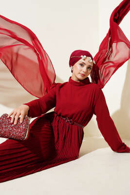 Omuzları Şifon Pelerinli Elbise Bordo 