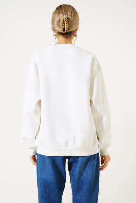 Ön Baskılı Şardonlu Sweatshirt Ekru - Kadın Giyim Modelleri