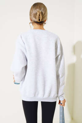 Ön Baskılı Şardonlu Sweatshirt Gri - Kadın Giyim Modelleri
