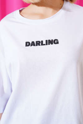 Ön ve Arka Kabartma Baskılı T-shirt Beyaz - Kadın Giyim Modelleri