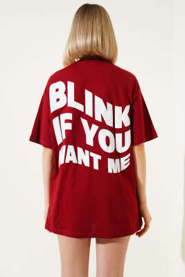 Ön ve Arka Kabartma Baskılı T-shirt Bordo - Kadın Giyim Modelleri