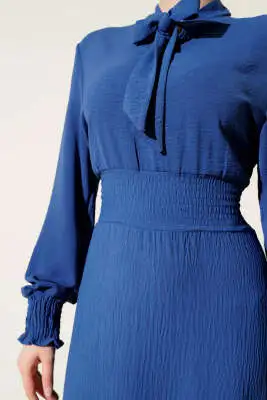 Önden Bağlama Detaylı Lastikli Elbise Indıgo - Tesettür Elbise