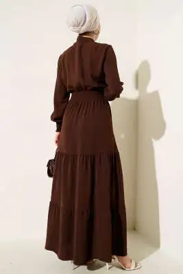 Önden Bağlama Detaylı Lastikli Elbise Kahve - Tesettür Elbise