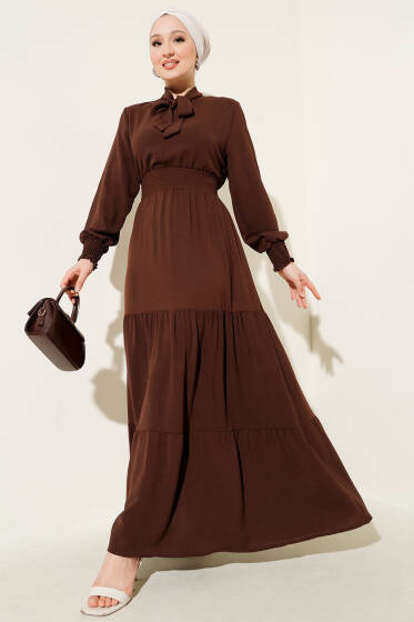 Önden Bağlama Detaylı Lastikli Elbise Kahve - Tesettür Elbise