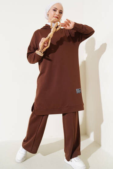 Önü Armalı Kapüşonlu İkili Takım Taba - İkili Takım