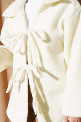 Önü Bağcıklı Keçe Ceket Ekru - Ceket