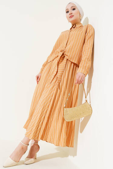 Önü Bağlamalı Çizgili Etekli Takım Camel - İkili Takım