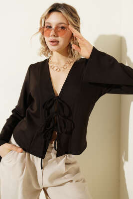 Önü Bağlamalı Kısa Hırka Acı Kahve - Hırka