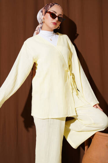 Önü Bağlamalı Müslin İkili Takım Sarı - İkili Takım