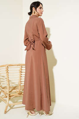 Önü Bağlamalı Yarım Düğmeli Tencel Elbise Toprak - Tesettür Elbise