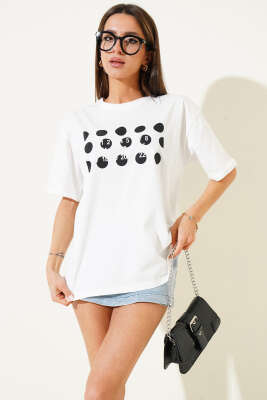 Önü Baskılı T-shirt Ekru - Kadın Giyim Modelleri