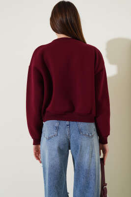 Önü Boncuklu Üç İplik Kısa Sweatshirt Bordo - Kadın Giyim Modelleri