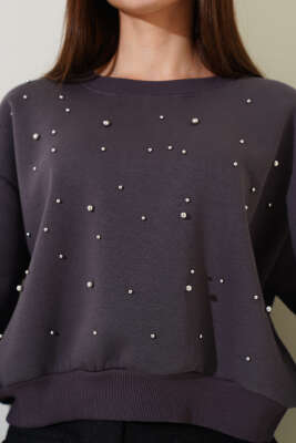 Önü Boncuklu Üç İplik Kısa Sweatshirt Füme - Kadın Giyim Modelleri