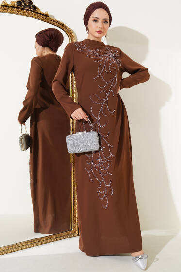 Önü Boydan Taşlı Büyük Beden Elbise Taba - Elbise