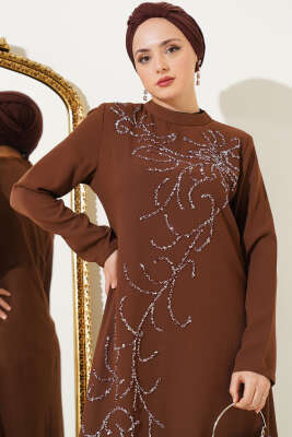 Önü Boydan Taşlı Büyük Beden Elbise Taba - Tesettür Elbise