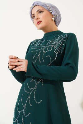 Önü Boydan Taşlı Büyük Beden Elbise Zümrüt - Tesettür Elbise