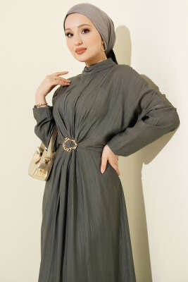 Önü Büzgülü Gold Tokalı Elbise Füme - Elbise