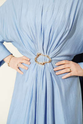 Önü Büzgülü Gold Tokalı Elbise Mavi - Elbise