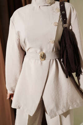 Önü Çapraz Metalize Düğmeli Takım Bej - İkili Takım