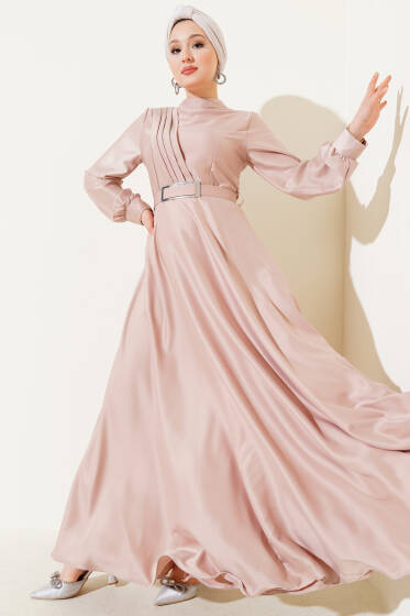 Önü Çapraz Piliseli Saten Elbise Bej - Elbise