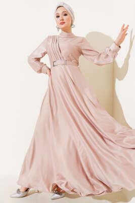 Önü Çapraz Piliseli Saten Elbise Bej 