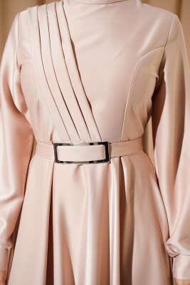 Önü Çapraz Piliseli Saten Elbise Bej - Tesettür Elbise