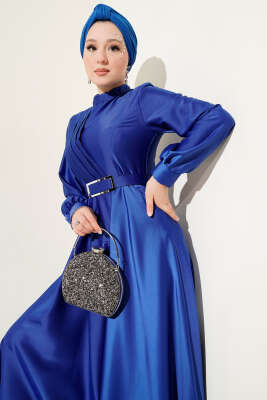 Önü Çapraz Piliseli Saten Elbise Saks - Tesettür Elbise