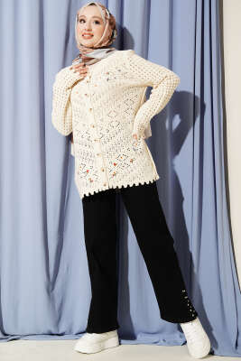 Önü Çiçek Nakışlı Düğmeli Ajurlu Hırka Bej - Hırka