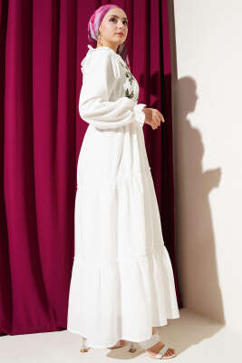 Önü Çiçek Nakışlı Fırfırlı Elbise Mürdüm - Tesettür Elbise