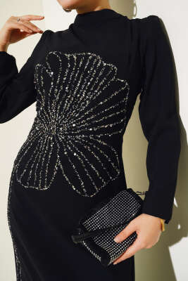 Önü Çiçek Taşlı Elbise Siyah - Tesettür Elbise