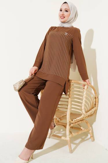 Önü Çizgili İkili Takım Kahve - İkili Takım