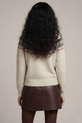 Önü Desenli Triko Kazak Bej - Kadın Giyim Modelleri