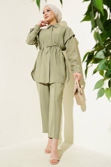 Önü Dik Pileli İp Bağcıklı İkili Takım Çağla Yeşili - İkili Takım