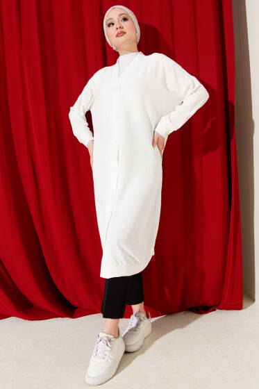 Önü Düğmeli Ayrobin Beyaz Uzun Hırka - Hırka