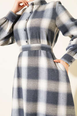 Önü Düğmeli Ekose Desen Elbise Lacivert - Elbise