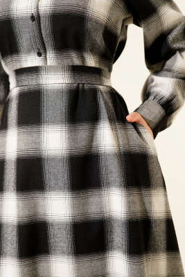 Önü Düğmeli Ekose Desen Elbise Siyah - Elbise