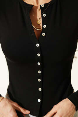 Önü Düğmeli Uzun Kol Bluz Siyah - Kadın Giyim Modelleri