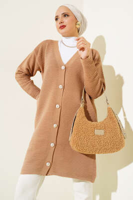 Önü Düğmeli Yatay Fitilli Triko Hırka Büsküvi - Triko Hırka