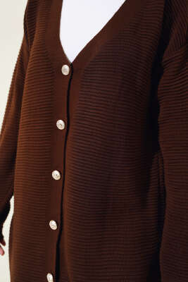 Önü Düğmeli Yatay Fitilli Triko Hırka Kahve - Triko Hırka