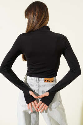 Önü Fermuarlı Parmak Geçirmeli Bluz Siyah - Kadın Giyim Modelleri