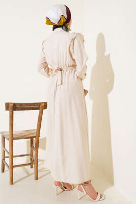 Önü Fırfır Detaylı Kuşaklı Elbise Bej - Tesettür Elbise