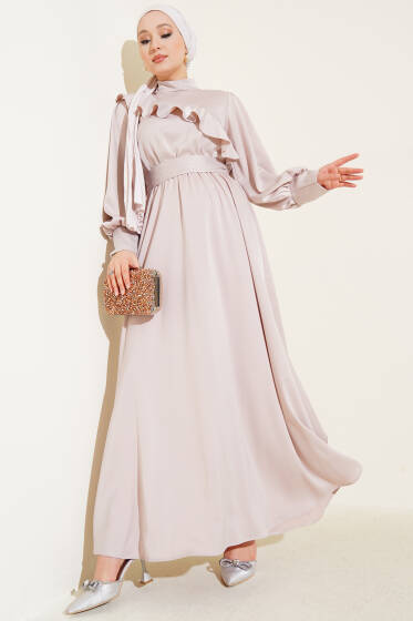Önü Fırfır Detaylı Saten Abiye Elbise Bej - Elbise