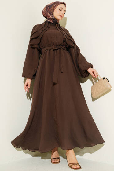 Önü Fırfırlı Bel Lastikli Kuşaklı Elbise Kahve - Elbise