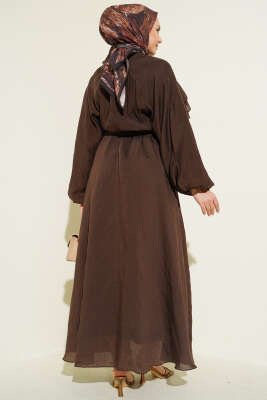 Önü Fırfırlı Bel Lastikli Kuşaklı Elbise Kahve - Elbise